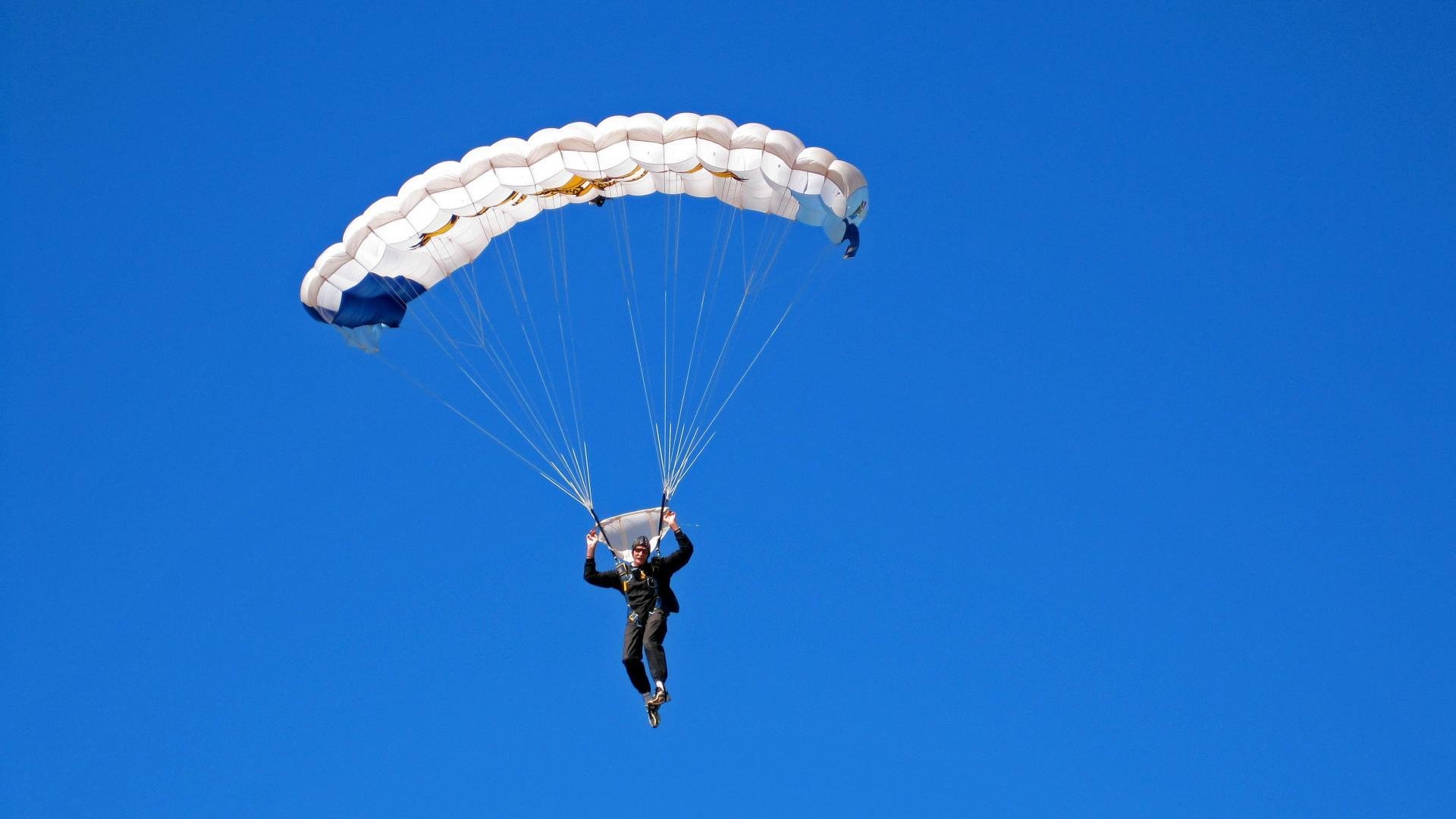 中小学体育校队管理制度逐步完善，小学体育校队训练方案
